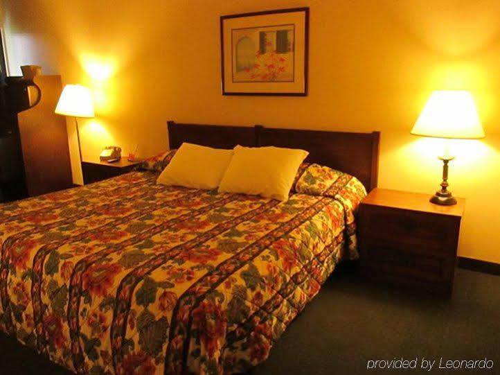 Red Carpet Inn Fanta Suites Hotel Greenwood Exteriér fotografie