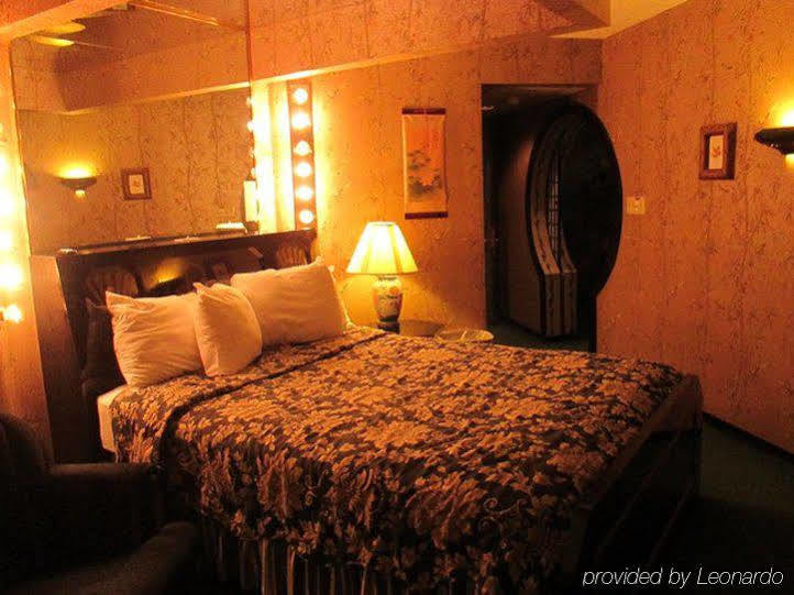 Red Carpet Inn Fanta Suites Hotel Greenwood Exteriér fotografie